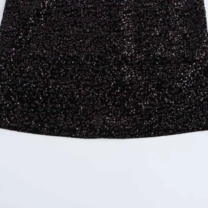 فستان قصير مخملي مزين بالترتر ,Short velvet dress decorated with sequins