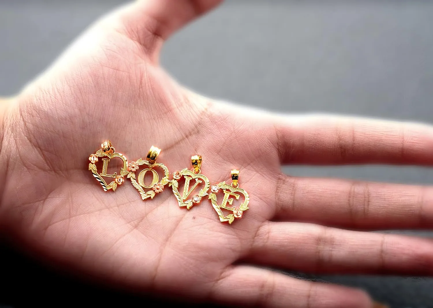 10K Yellow Gold Alphabet Initial Charm Necklace Pendant with Beautiful Heart and Rose Border