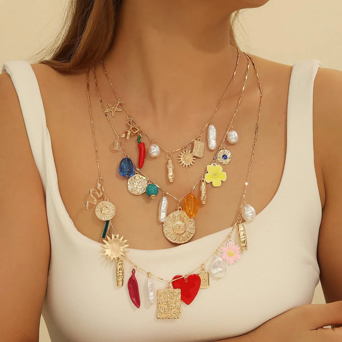 3 Pcs Layered Pendant Necklaces for Women Sea Shell Beach Charm Beaded Choker Necklace for Summer Holiday Party
