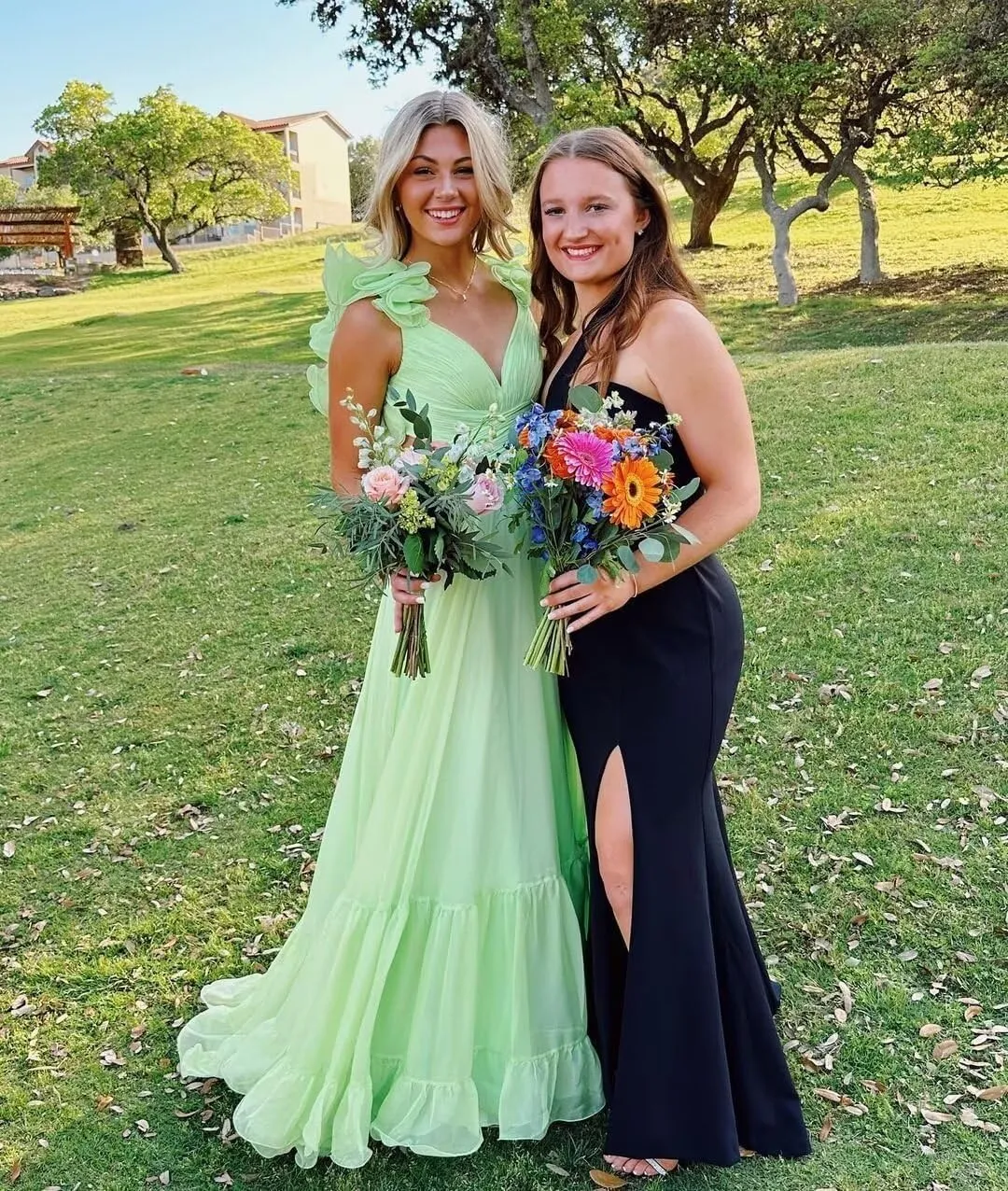 Chiffon Ruffle Prom Dresses V Neck Long Bridesmaid Dresses for Women Backless A Line Formal Evening Gowns