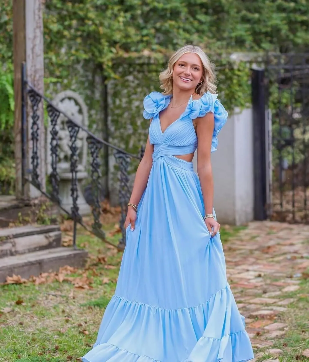 Chiffon Ruffle Prom Dresses V Neck Long Bridesmaid Dresses for Women Backless A Line Formal Evening Gowns