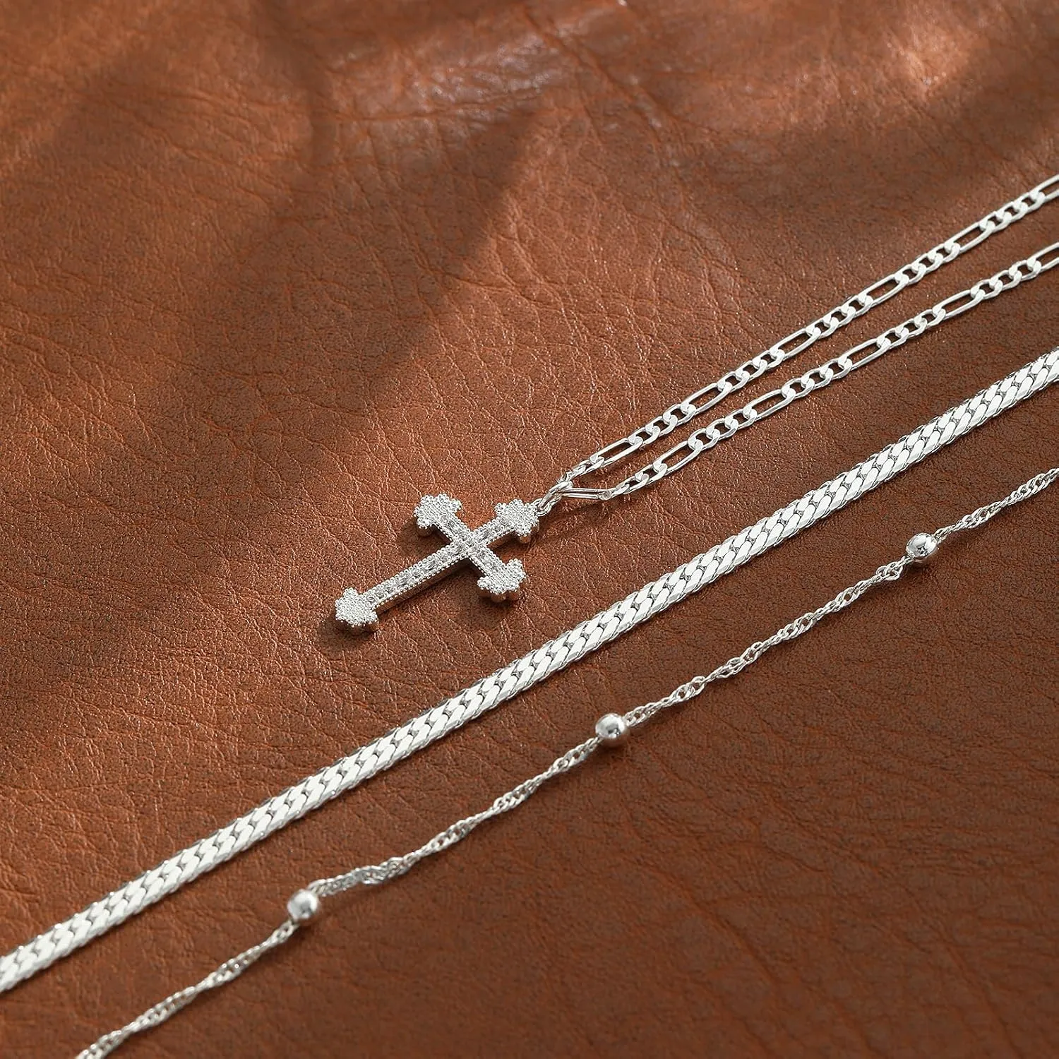 Cross Necklace for Women 14K Gold Silver Plated Necklace Layered Gold Cross Necklace Dainty Cross Pendant Choker Simple Cute Diamond Cross Necklace Faith Jewelry Religious Minimalist Gift