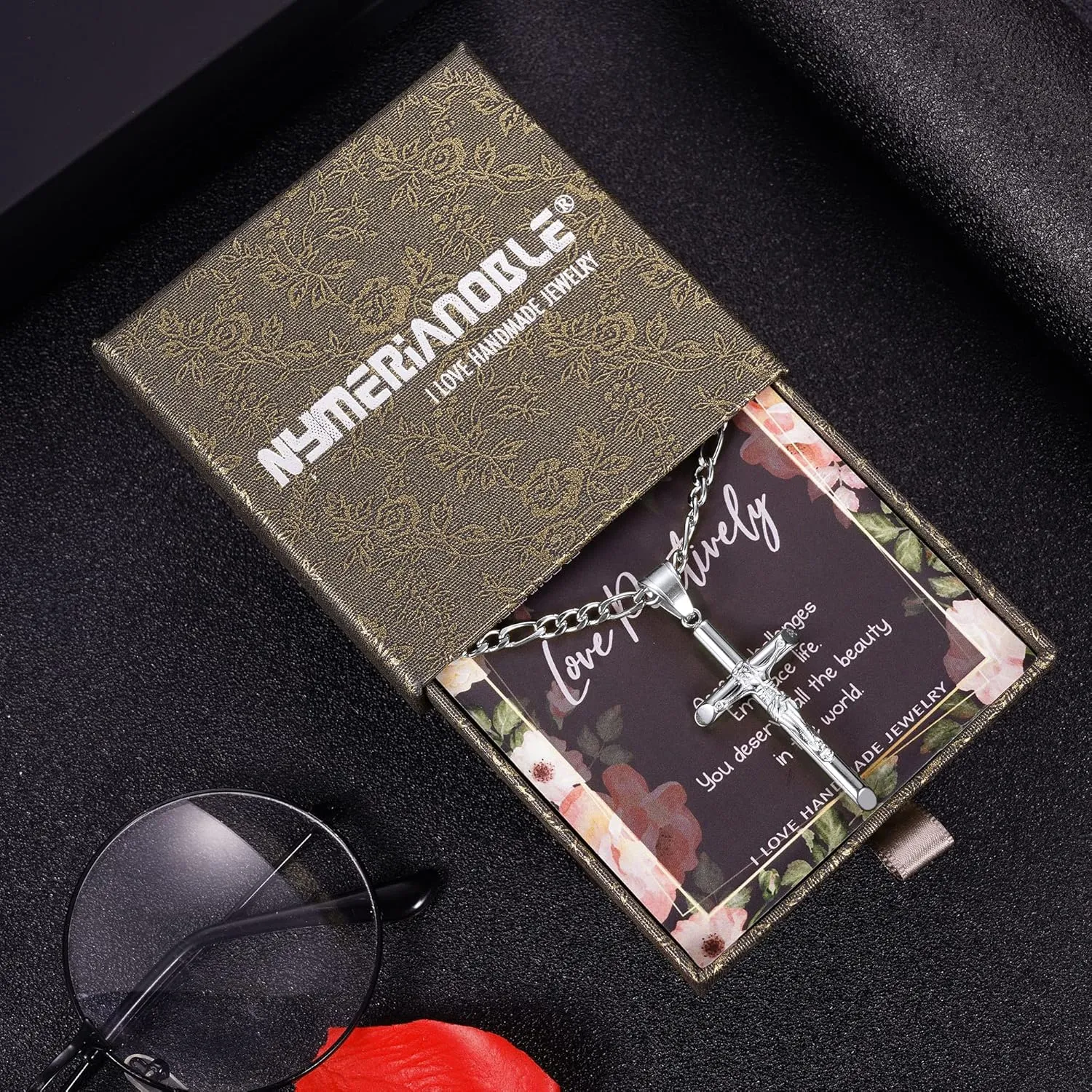 Cross Necklace for Women Men Stainless Steel Mens Cross Necklaces Gold Silver Jesus Cross Necklace Layered Cuban Figaro Chain Necklace Jewelry Gifts for Women Men