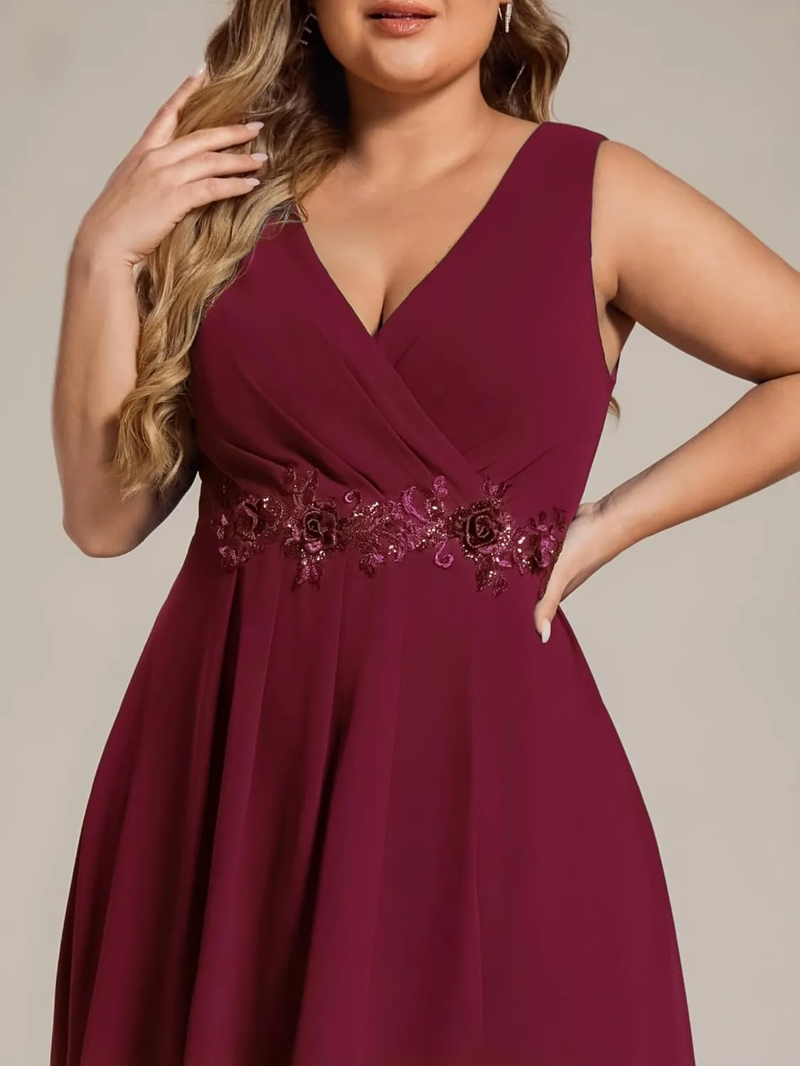 Ever-Pretty Plus Women's V Neck Applique Chiffon Pleated Sleeveless Midi Plus Size Cocktail Party Dresses