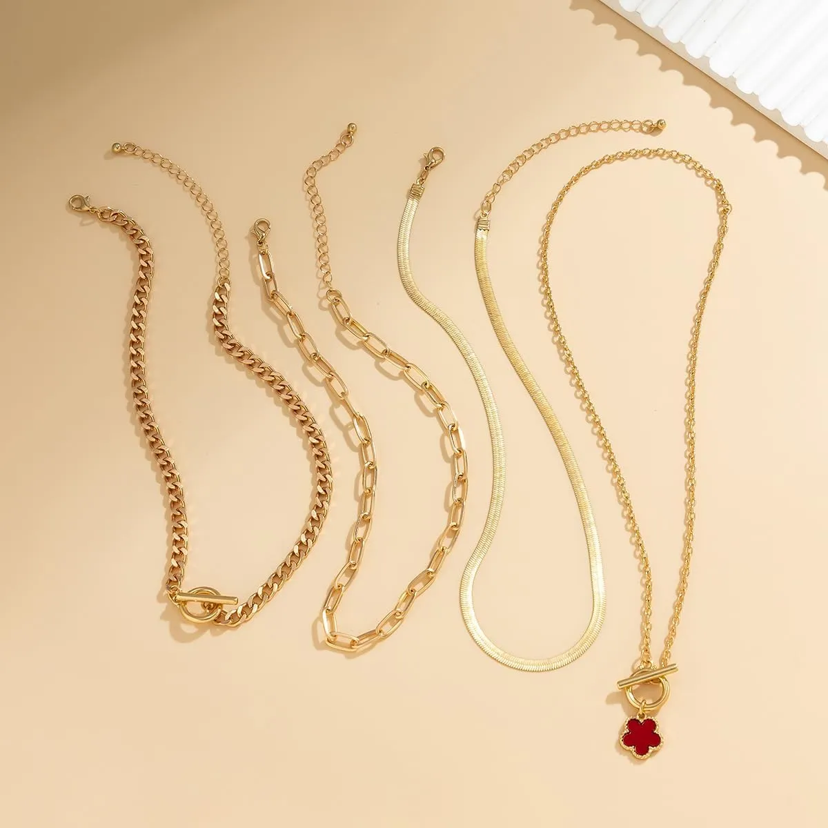 Layered Gold Necklaces for Women Chunky Choker Link Chain Trendy Dainty Five-leaf Clover Pendant Necklace Stack Layered Cuban Paperclip Snake Chain Necklace