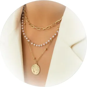 Layered Pearl Necklace for Women Gold Multilayer Pearl Choker Necklaces Paperclip Link Chain Necklace Jewelry Gift for Women
