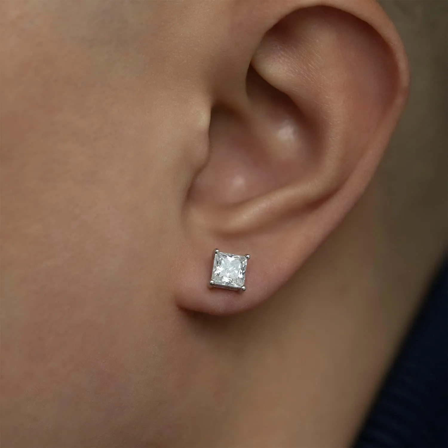 Moissanite Stud Earrings, 0.6CT-2.4CT /Pair Princess Cut D Color VVS1 Clarity Brilliant Lab Created Moissanite Earrings 925 Sterling Silver Screw Back Halo Moissanite Earrings for Women Men