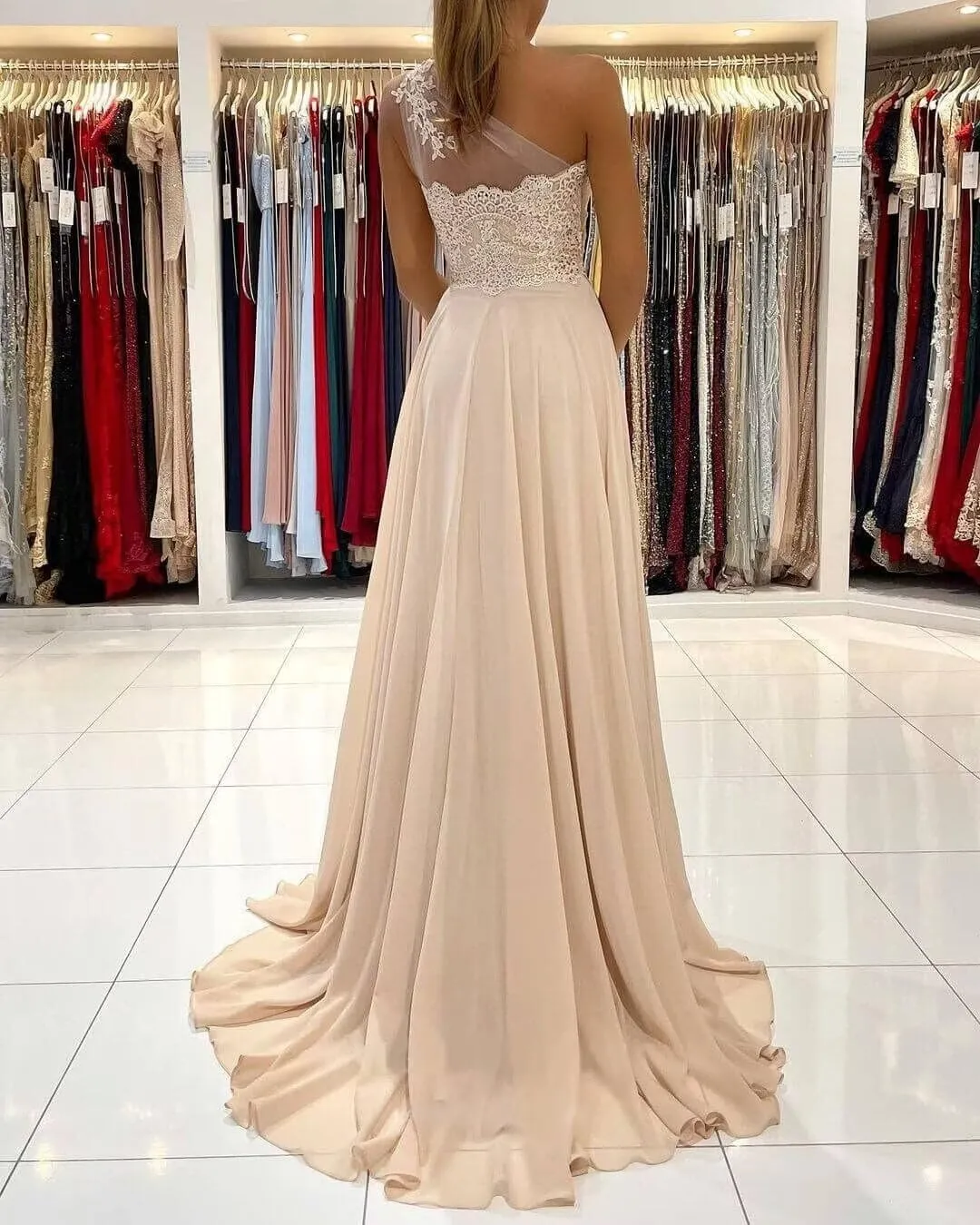 One Shoulder Chiffon Bridesmaid Dresses for Wedding 2025 Lace A-Line Slit Formal Evening Party Gown with Pockets
