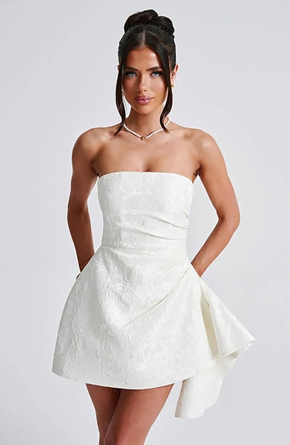 Strapless Short Homecoming Dresses for Teens Embroidery Satin A Line Mini Dress Cocktail Party Gowns