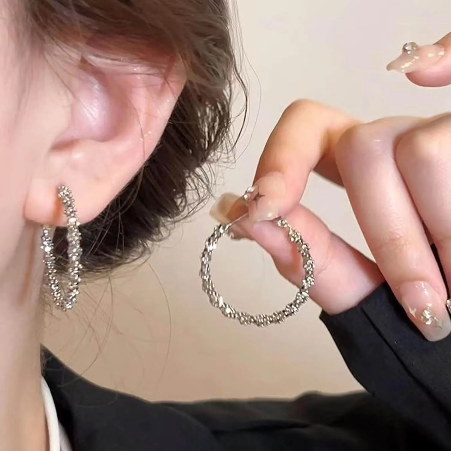 W WEILIRIAN Boho Circle Hoop Earrings for Teen Girls Silver Circle Earrings Circle Drop Earrings Hollow Circle Dangle Earrings Geometric Round Drop Earrings Jewelry for Women Gifts (Silver)