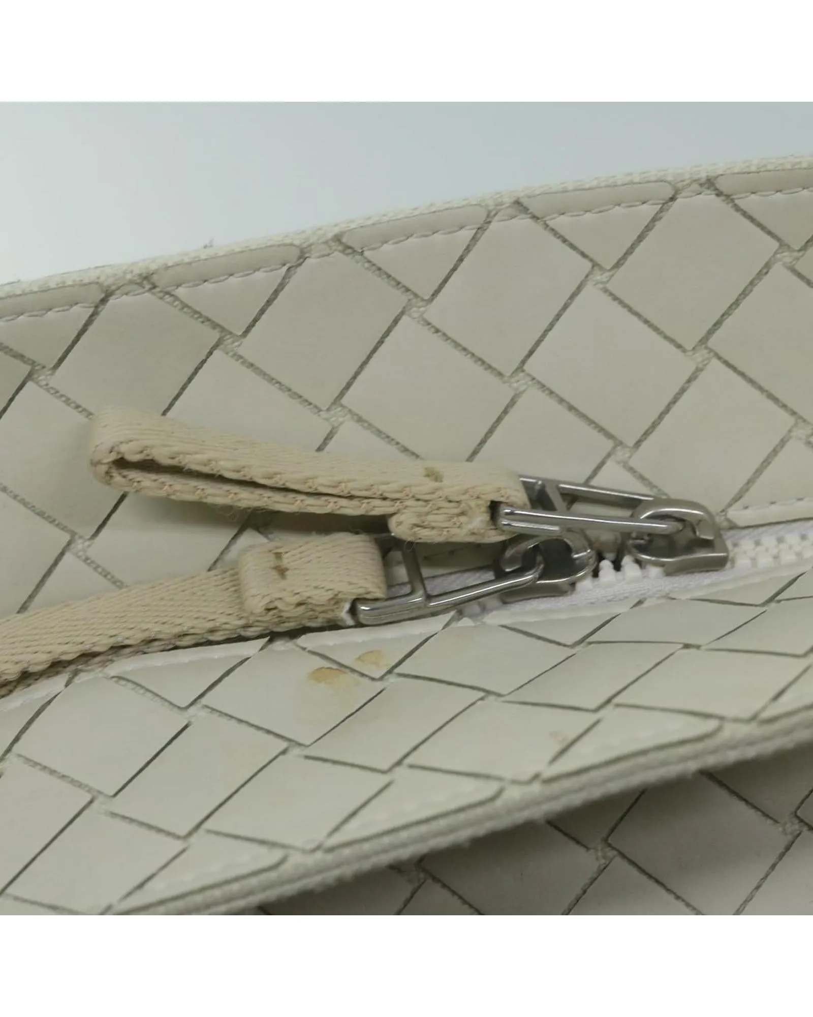 White Leather Scorpito Tote Bag with Intrecciato Weave Detailing