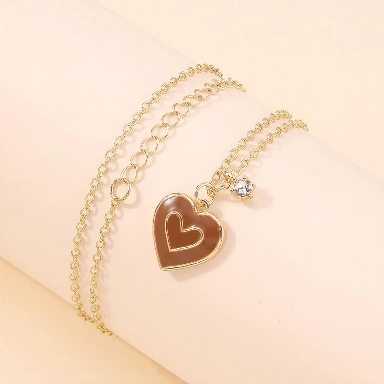YANCHUN Gold Heart Necklace for Women Trendy Y2k Red Heart Necklace Layered Heart Pendant Necklace Cute Heart Charm Necklace for Women Fashion Jewelry Gifts